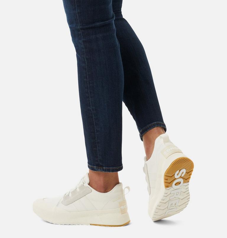 Chaussure de sport basse Out N About III pour femme, Color: Sea Salt, Chalk, image 7