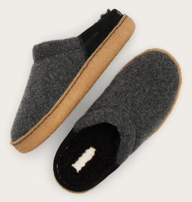 Nakiska III Scuff Women's Slipper, Color: Black, Gum 2, image 12