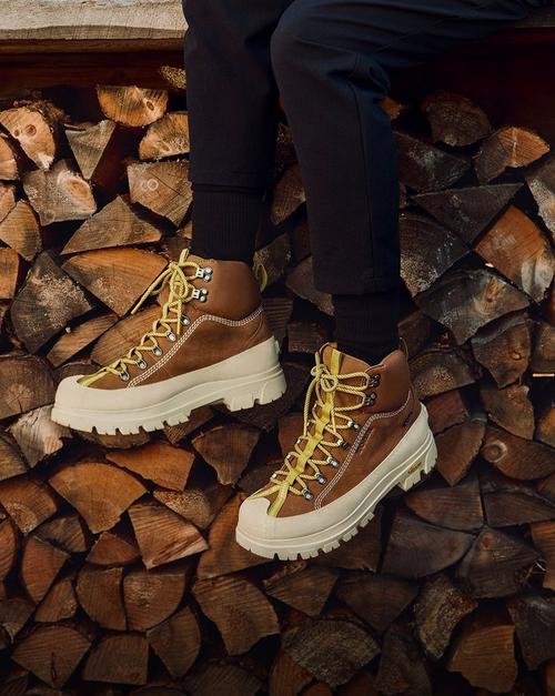 men footwear