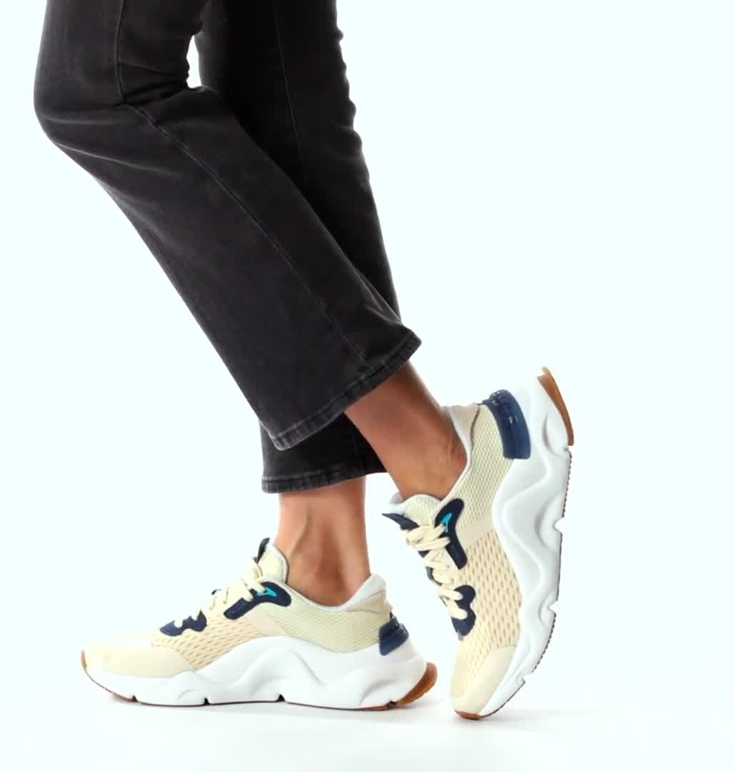 KINETIC RNEGD LACE | 766 | 9.5, Color: Glove Yellow, Sea Salt